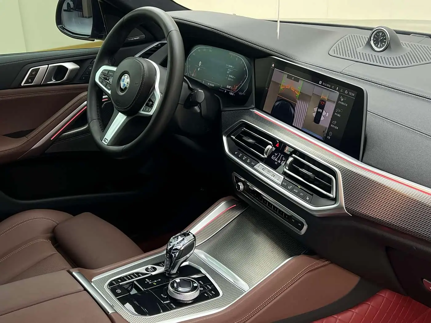 BMW X6 2022 — Photo 11/20