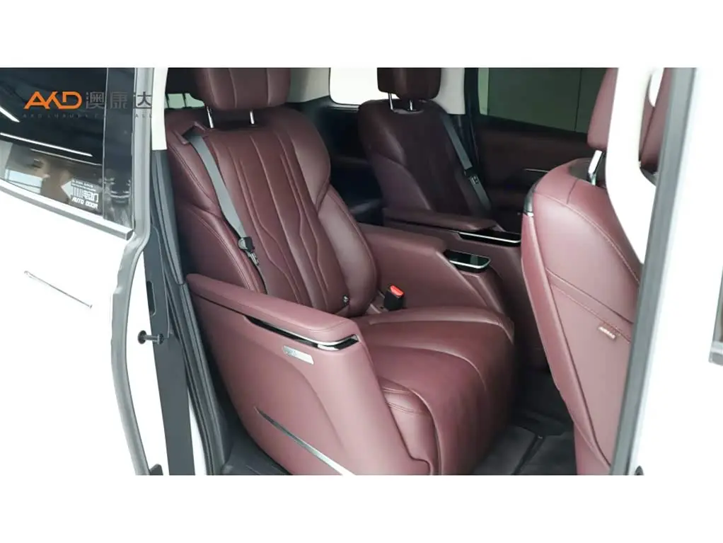 Buick Century 2023 — Photo 8/11
