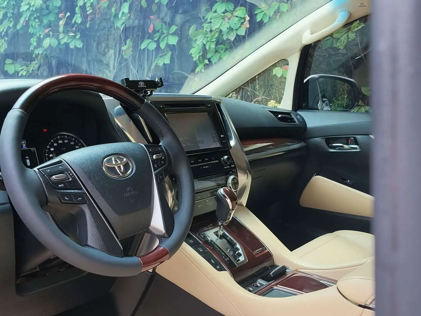 Toyota Alphard 2016 — Фото 4/11