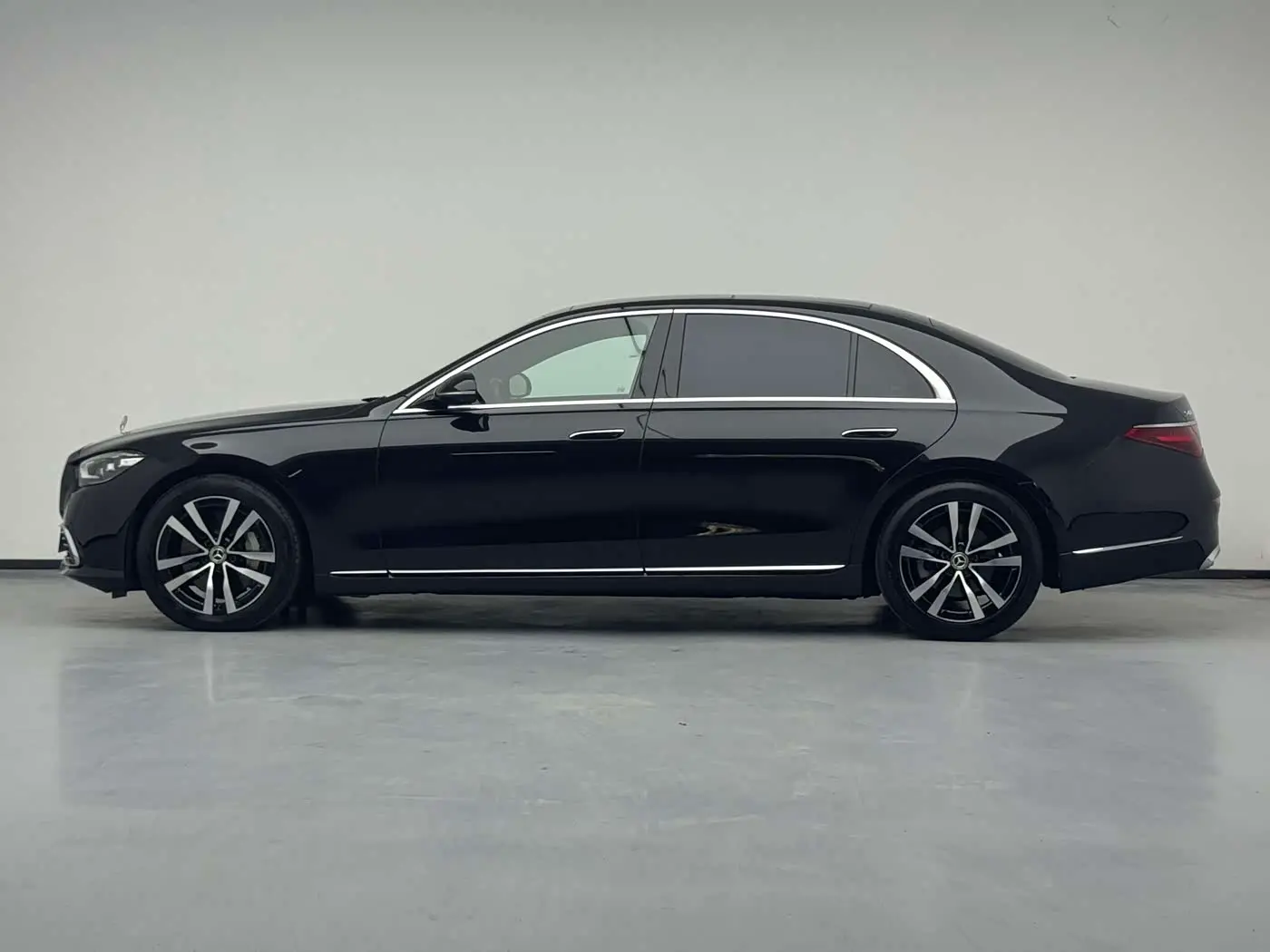 Mercedes-Benz S-Class 2023 — Фото 11/19