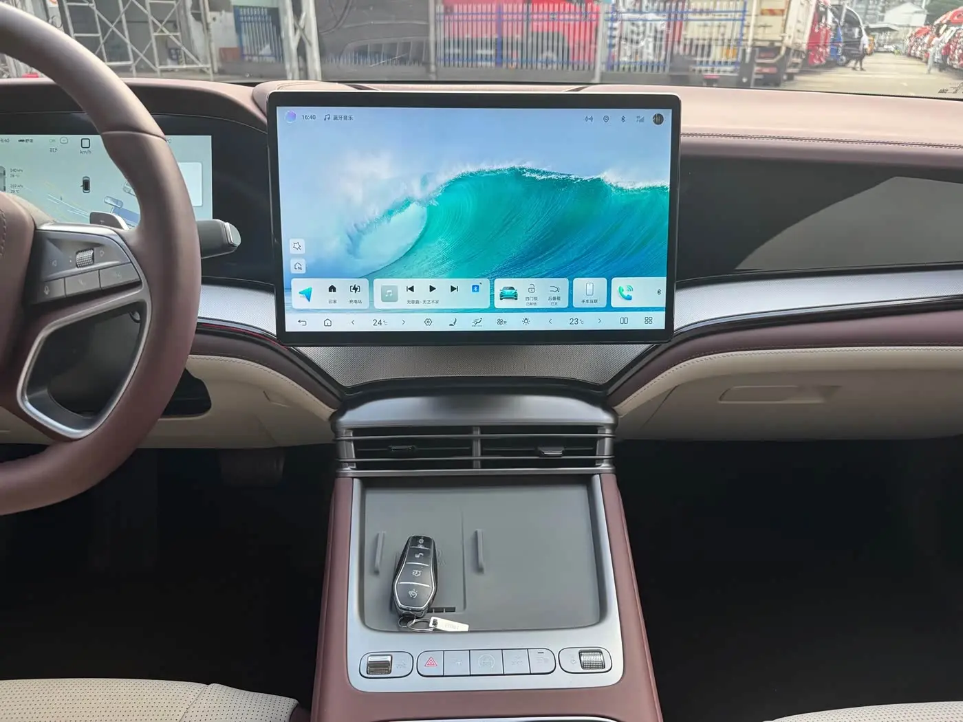 BYD Seal 07 DM-i 2025 — Фото 18/20