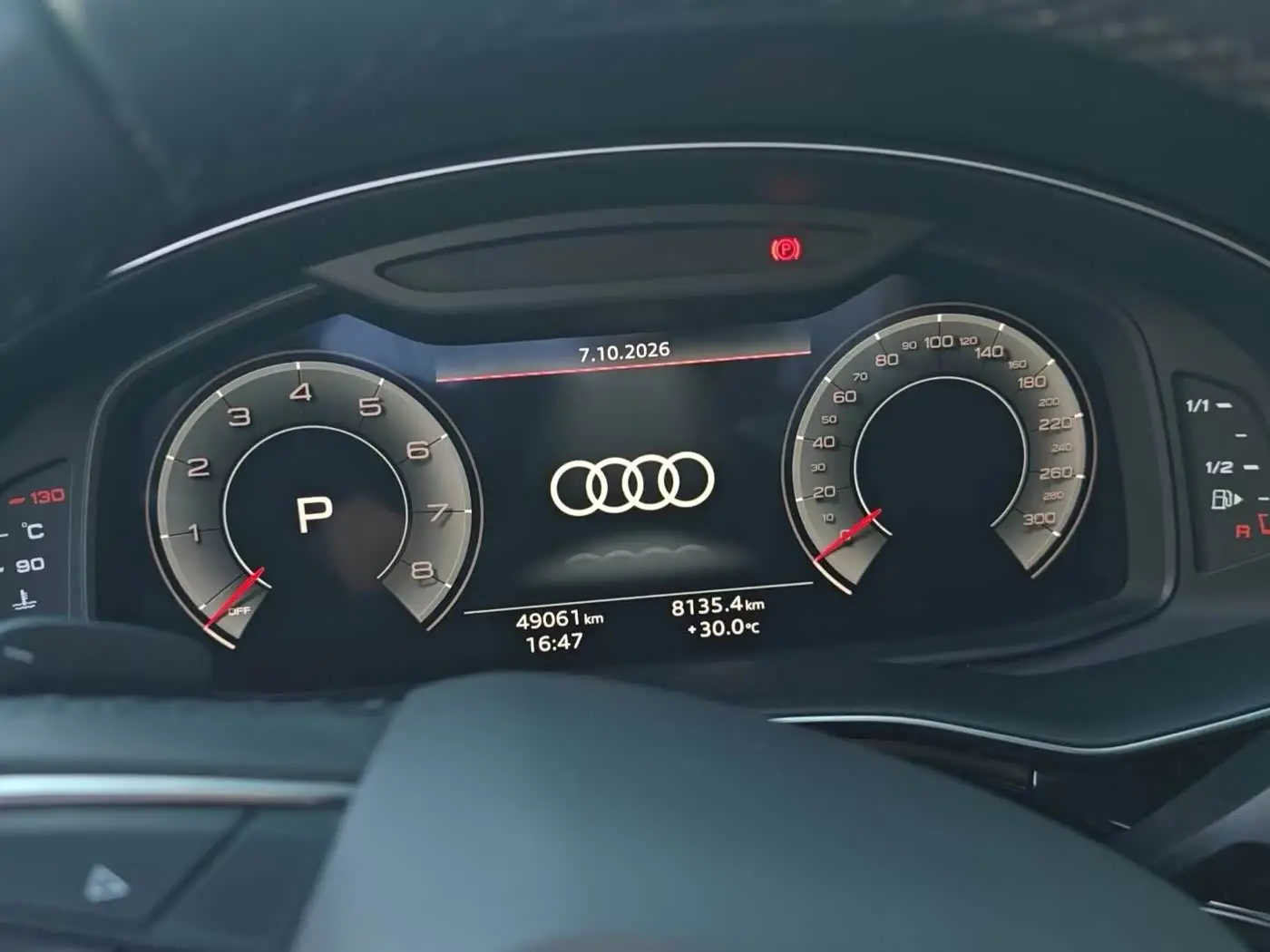 Audi Q7 2023 — Photo 9/9