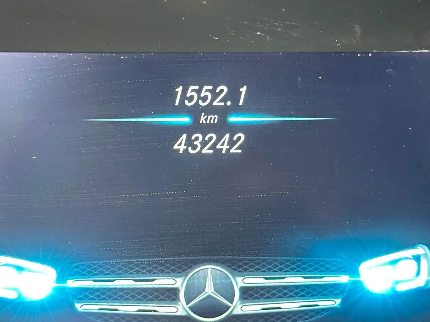 Mercedes-Benz GLC 2022 — Photo 2/12