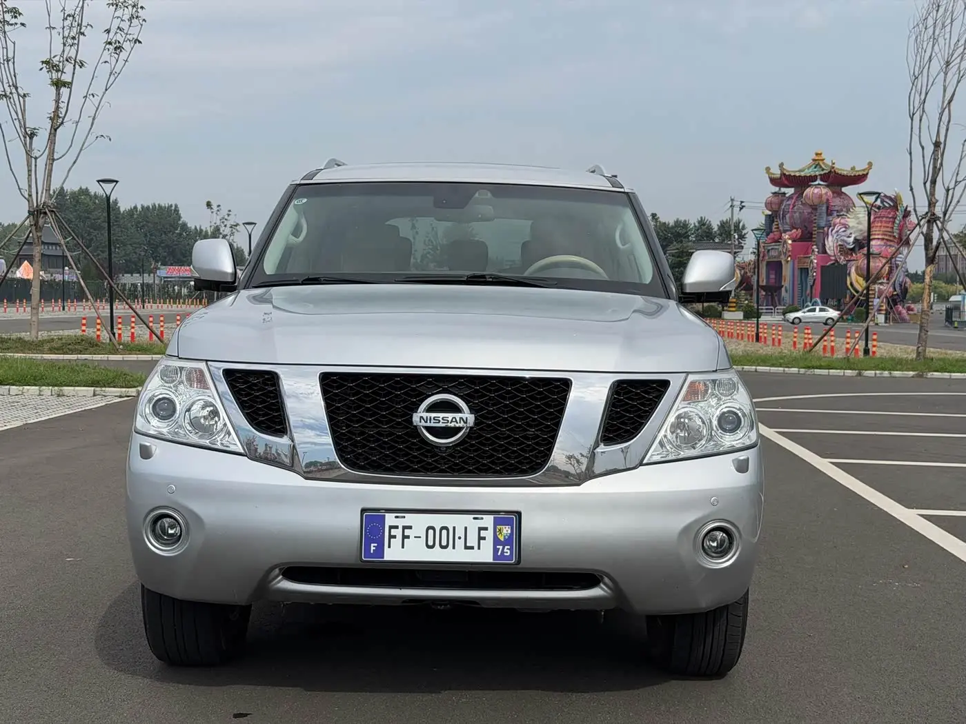 Nissan Patrol 2015 — Фото 2/9