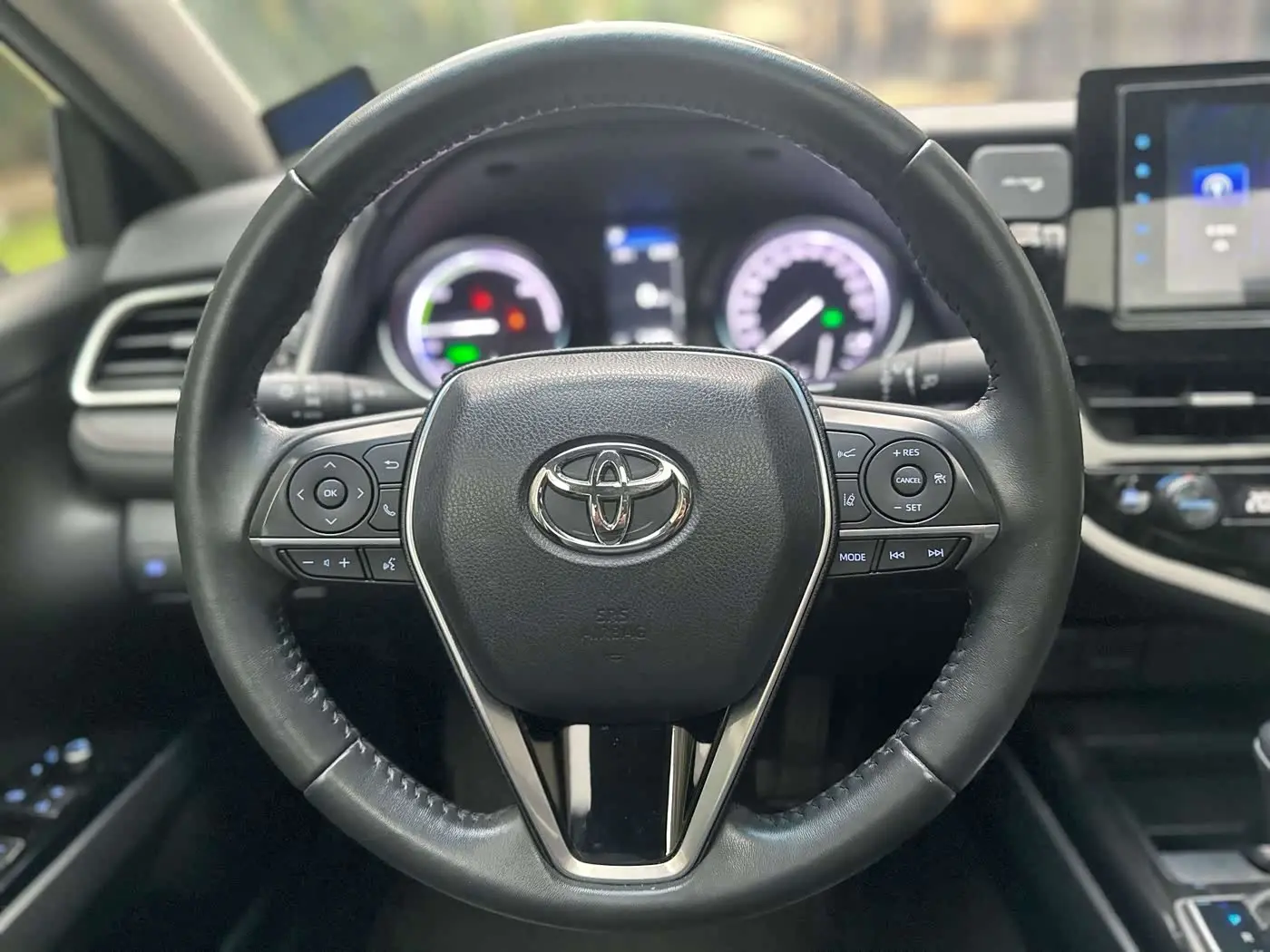 Toyota Camry 2021 — Photo 10/17