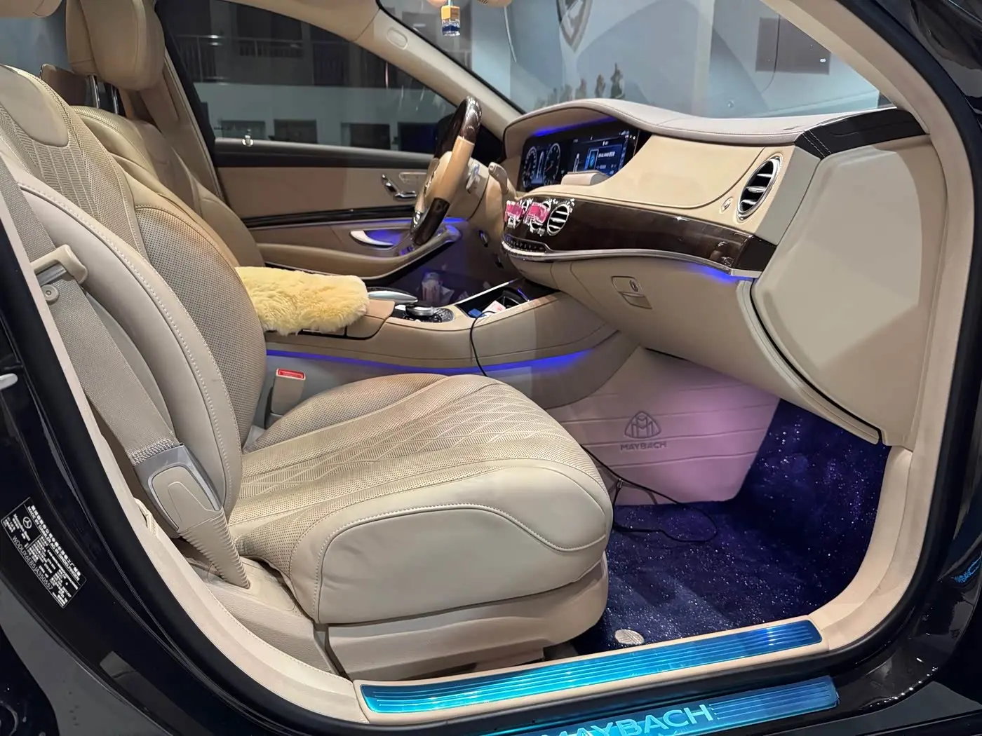 Mercedes-Benz Maybach S-Class 2017 — Фото 17/18