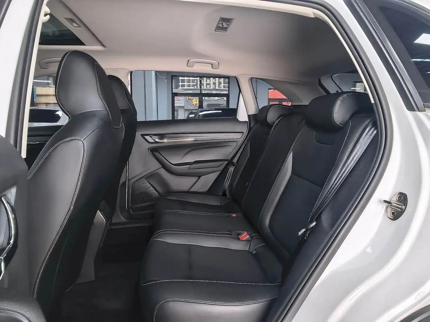 Škoda Kamiq 2023 — Photo 9/20