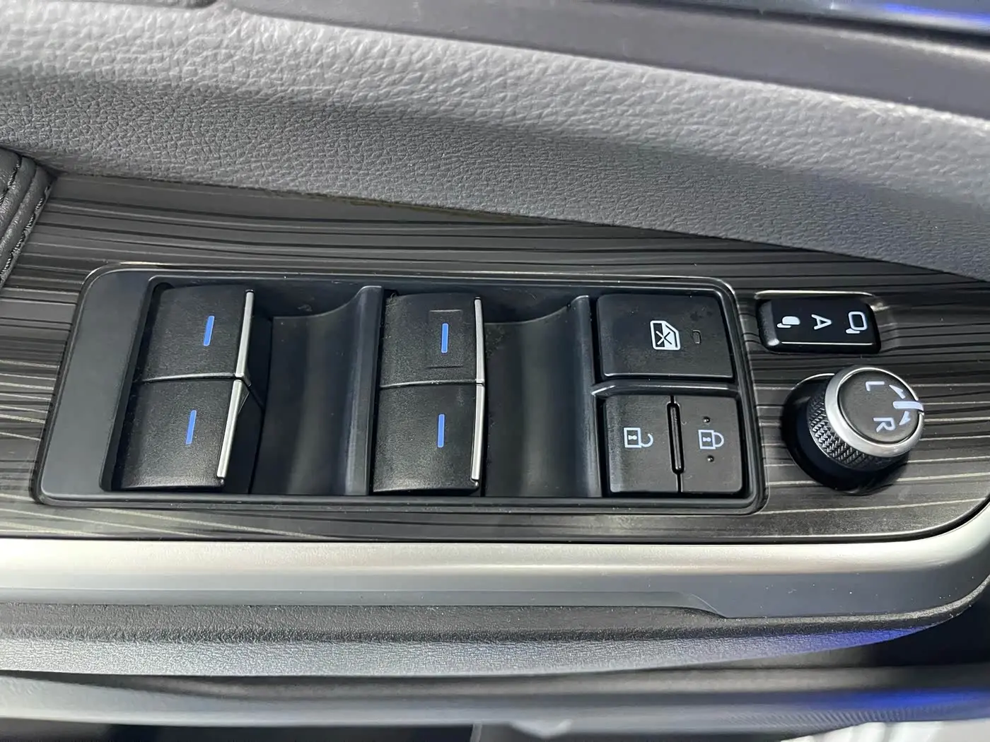 Toyota Sienna 2022 — Photo 16/20