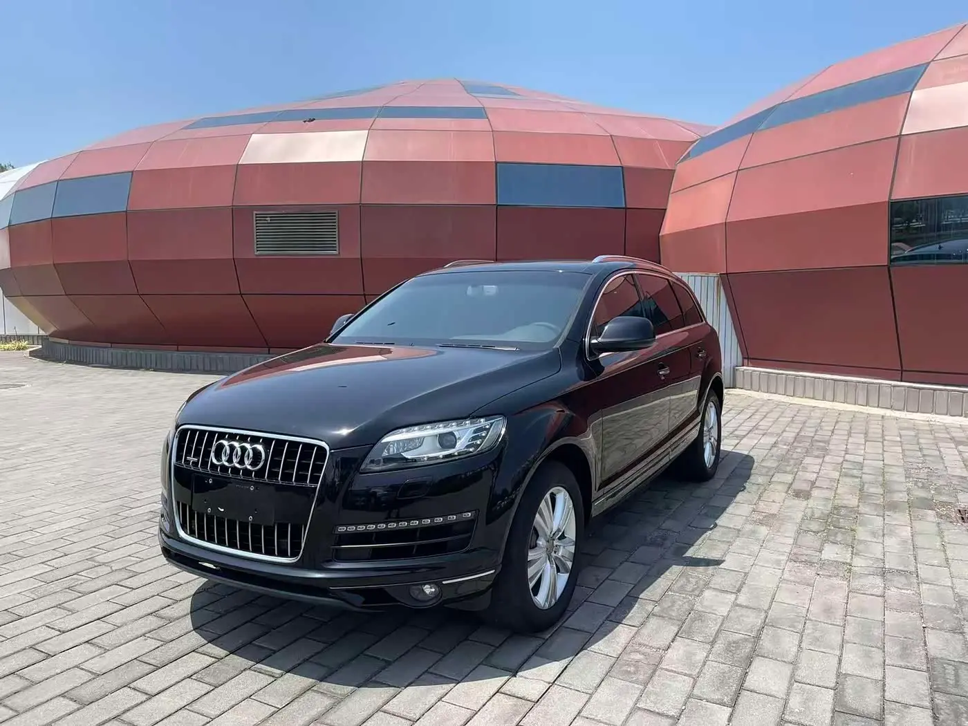 Audi Q7 2012 — Photo 1/20
