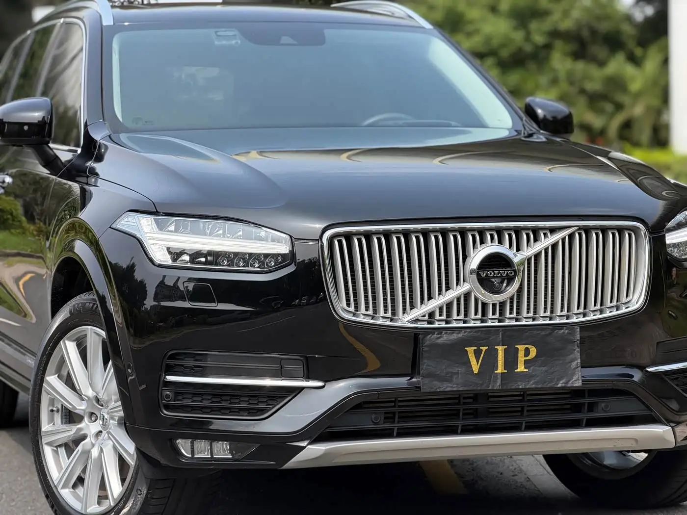Volvo XC90 2019 — Фото 2/17