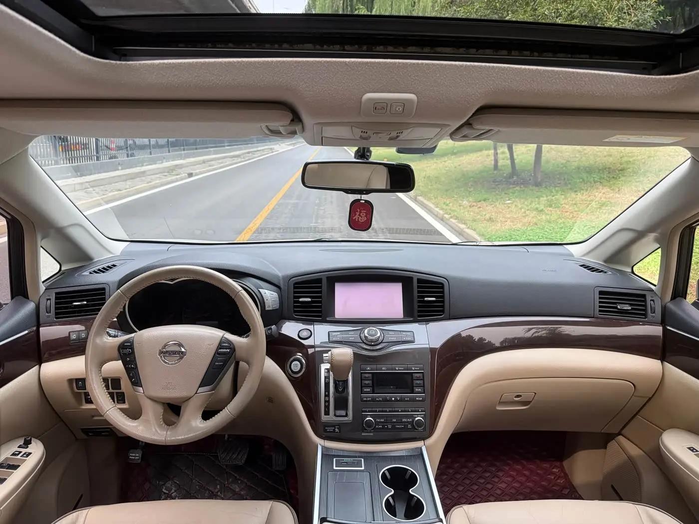 Nissan Quest 2018 — Şəkil 7/11
