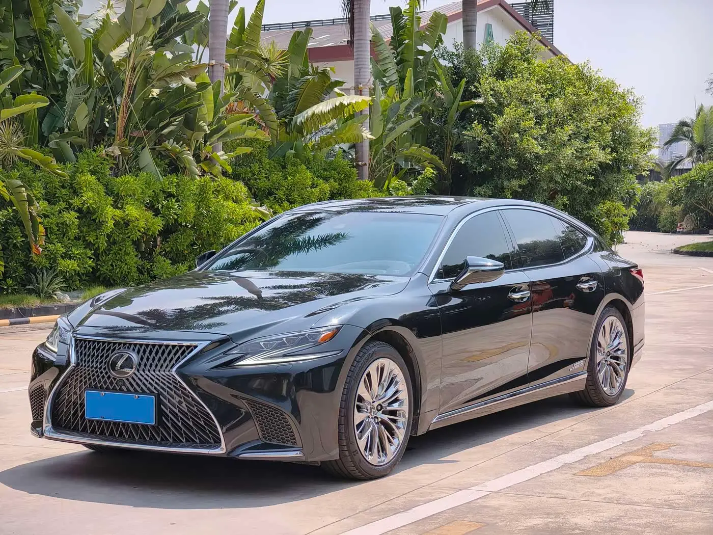 Lexus LS, 2018