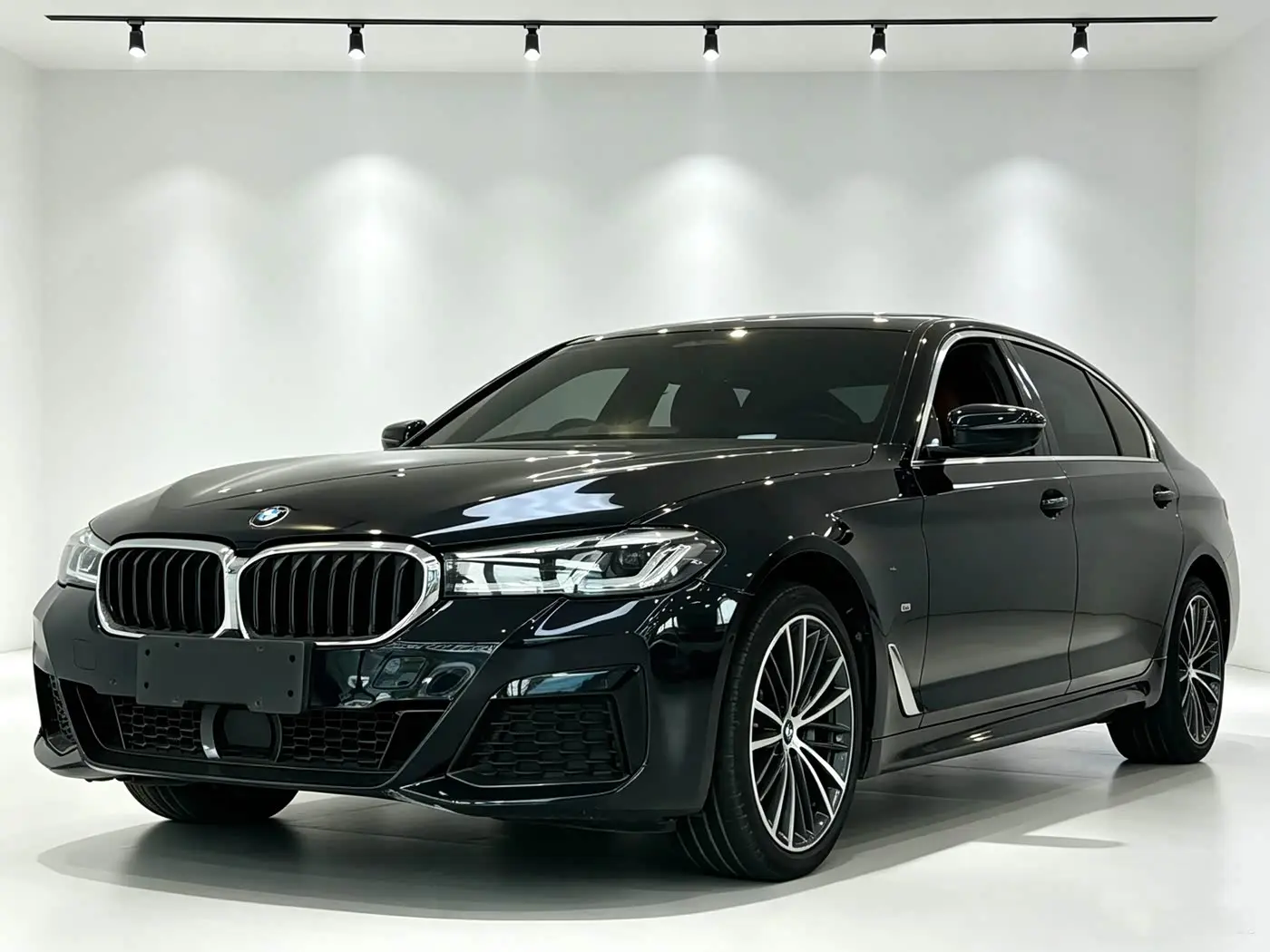 BMW 5 Series 2022 — Photo 4/16