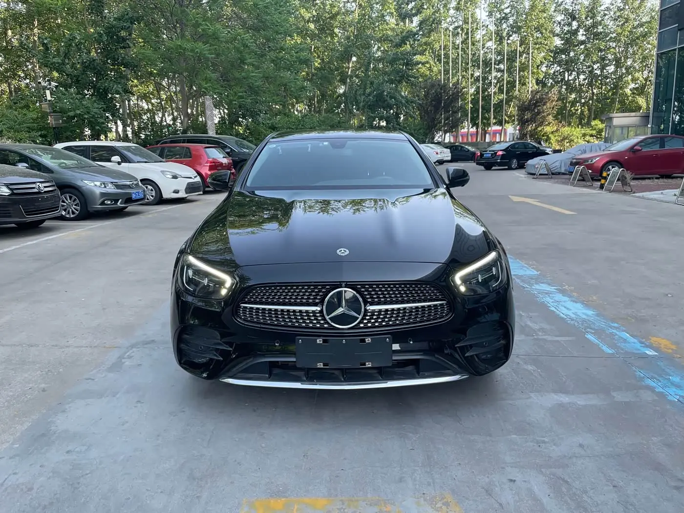 Mercedes-Benz E-Class 2021 — Фото 1/17