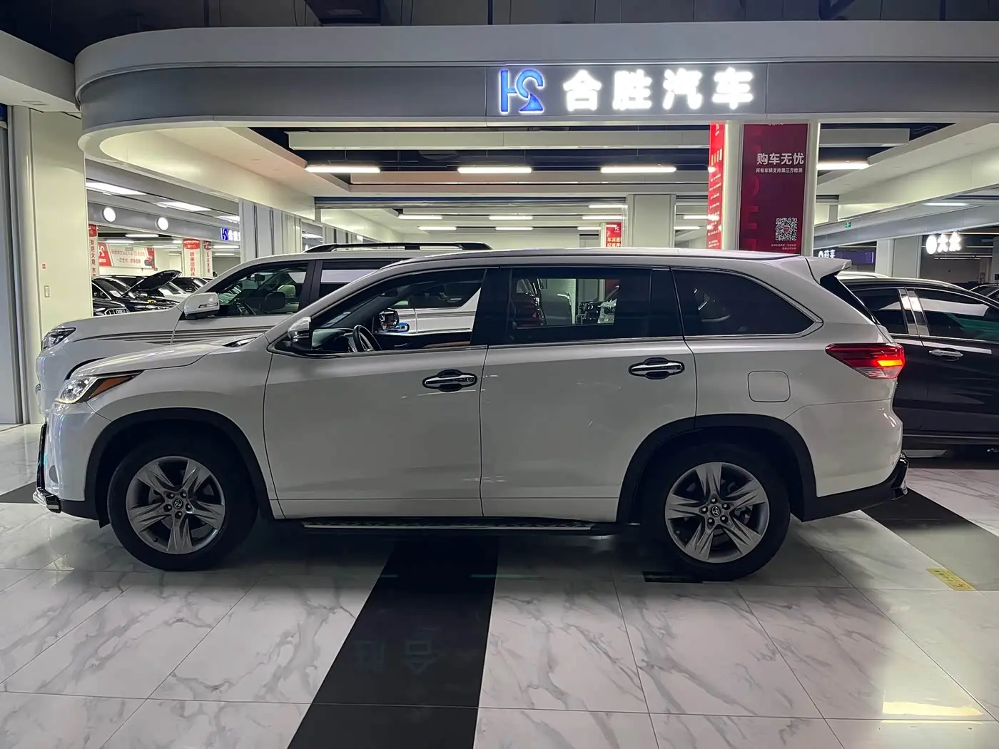 Toyota Highlander 2020 — Photo 5/20