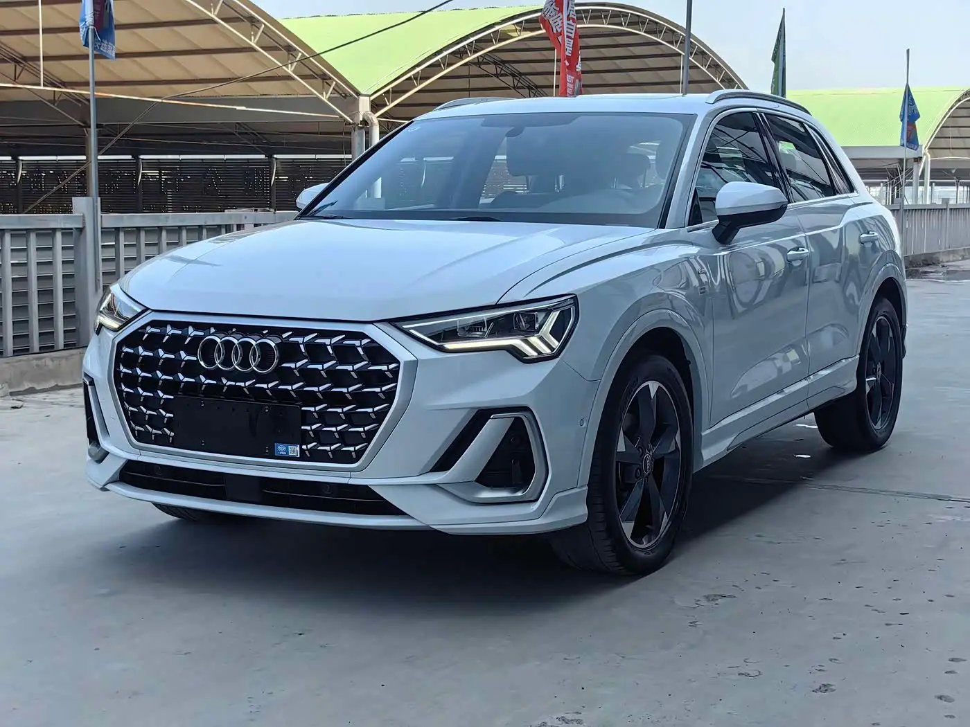 Audi Q3 2024 — Photo 1/16