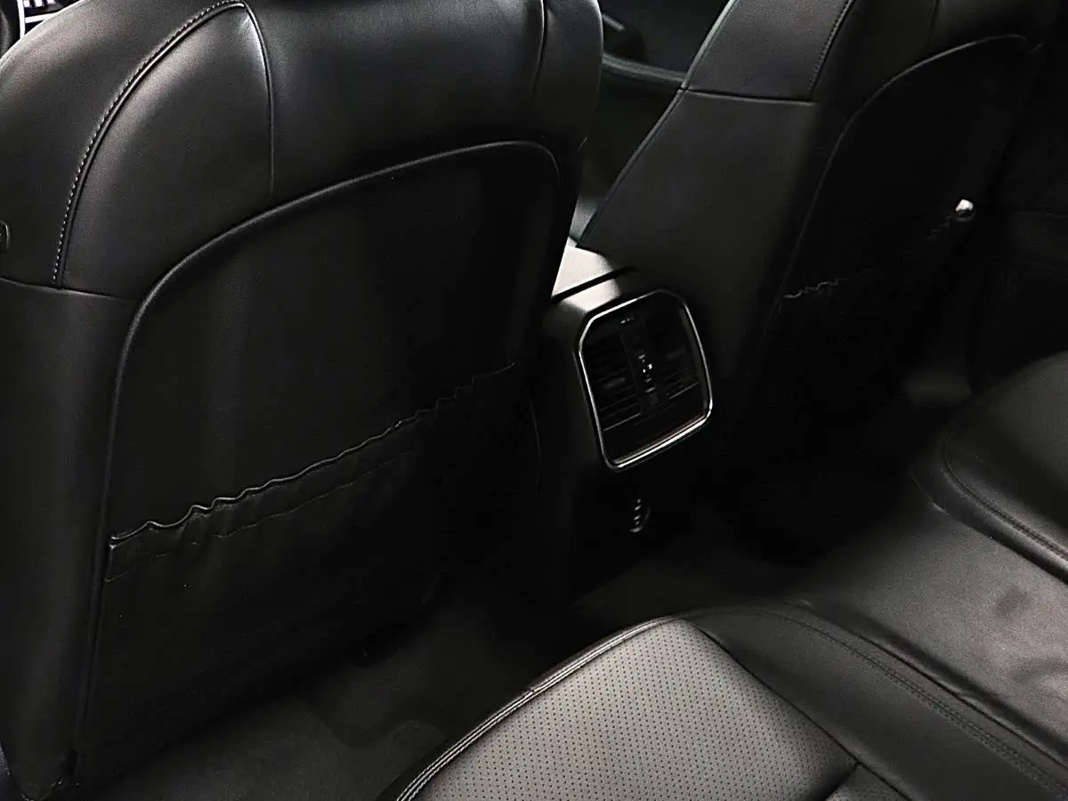 Porsche Macan 2022 — Фото 13/20