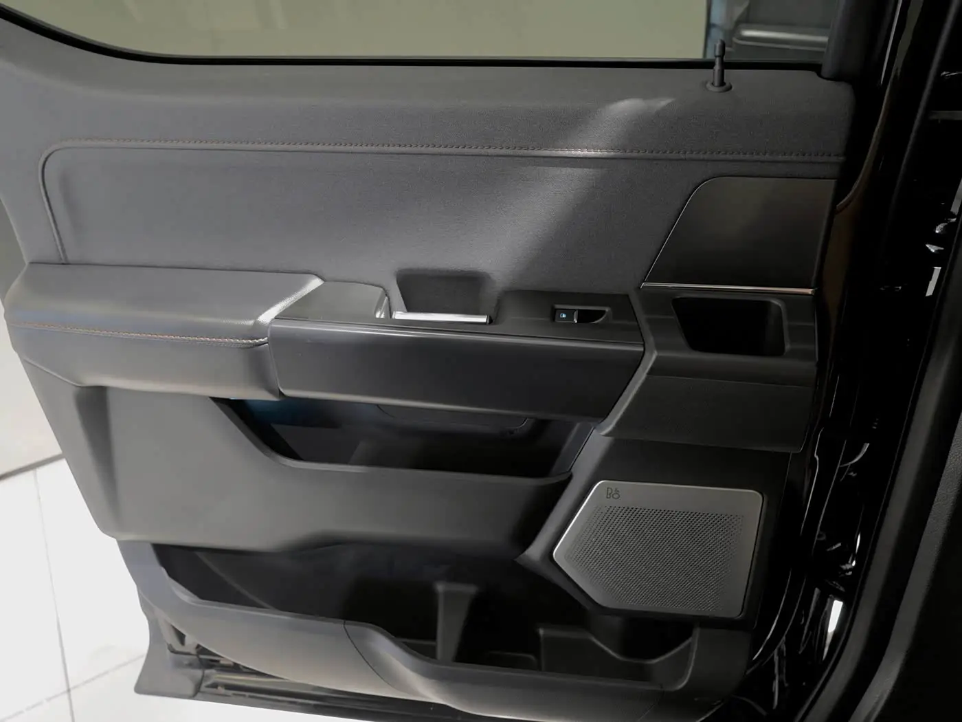 Ford F-150 Raptor 2024 — Photo 11/15