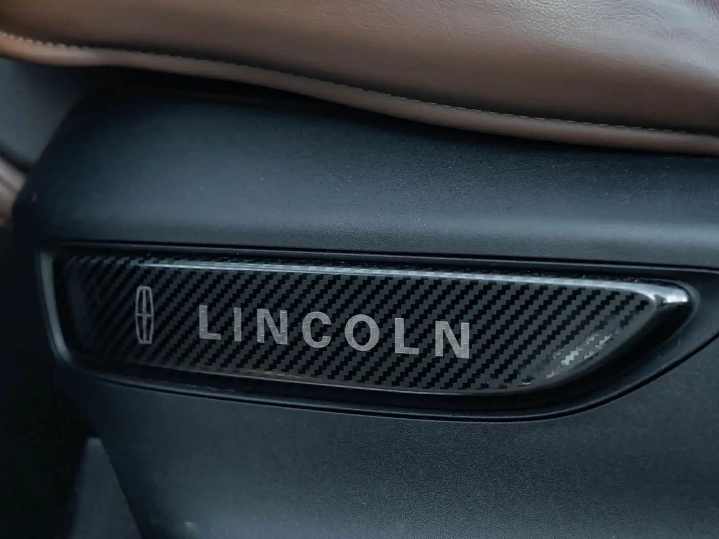 Lincoln Aviator 2021 — Фото 11/20