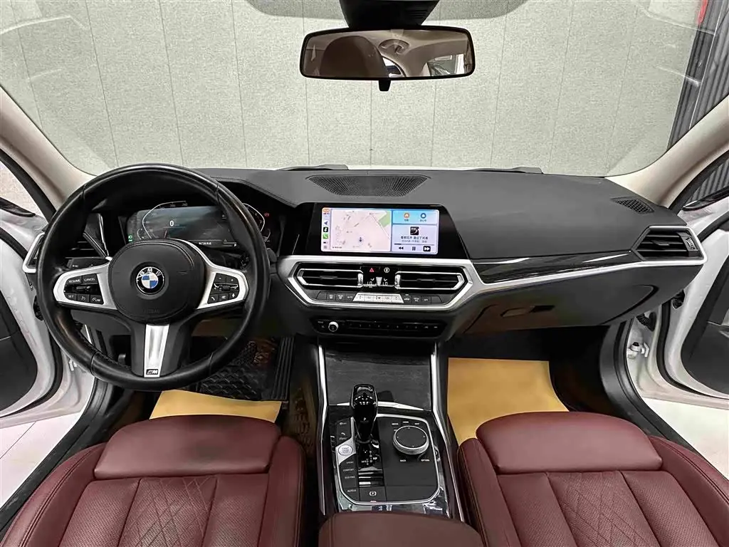 BMW 3 Series 2022 — Фото 10/16