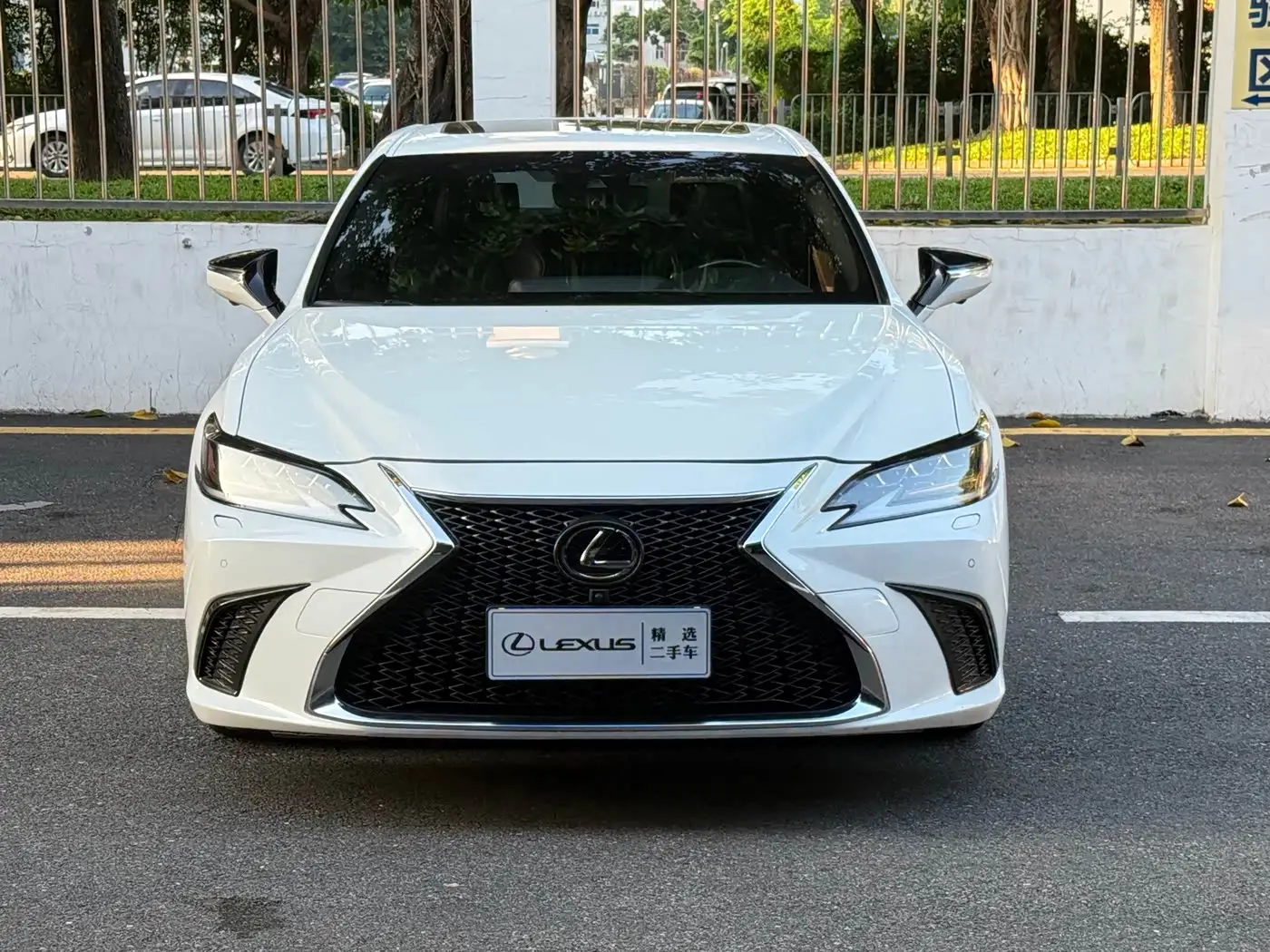 Lexus ES, 2019