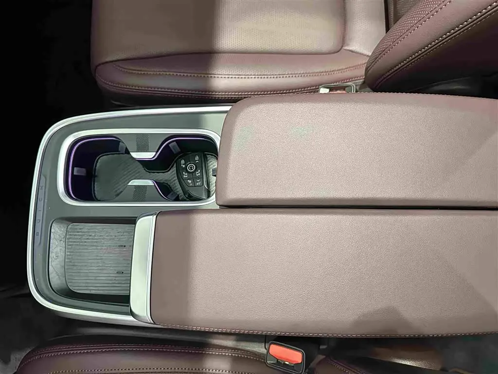 Buick Century 2026 — Photo 10/19
