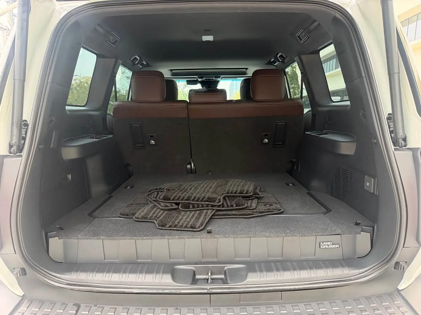 Toyota Prado 2025 — Photo 15/19