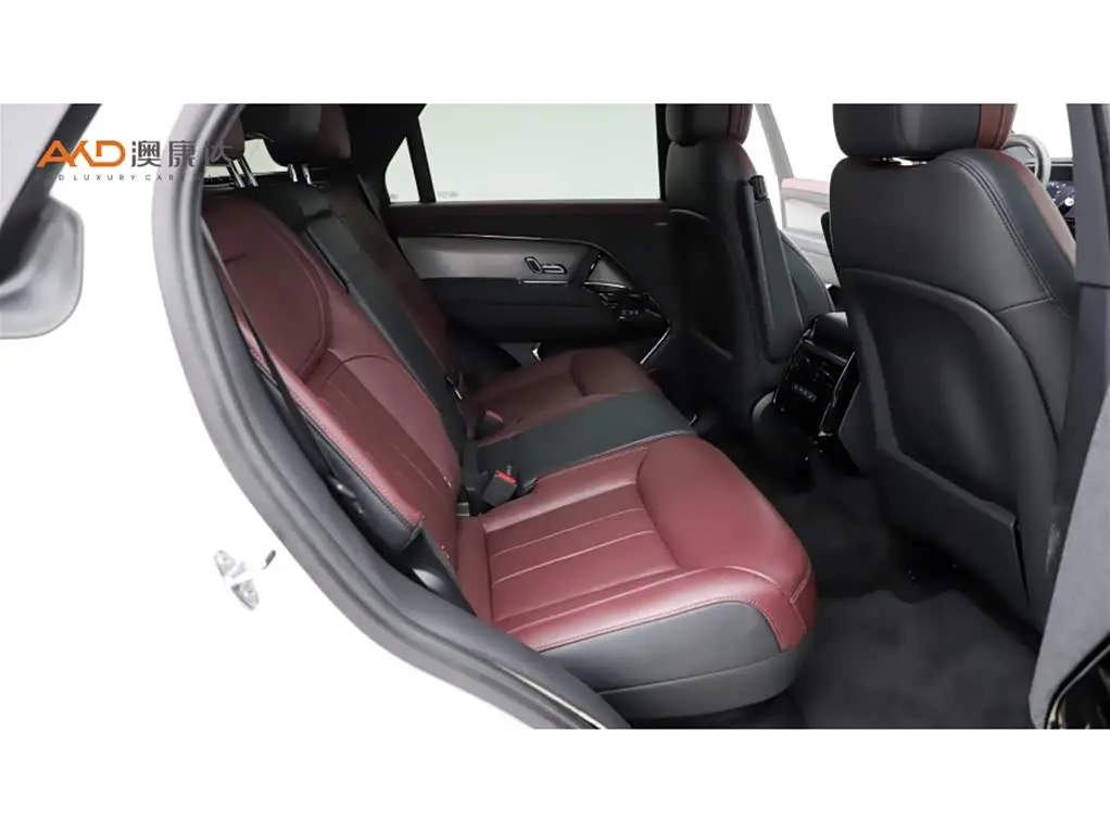 Land Rover Range Rover Sport 2023 — Photo 8/10