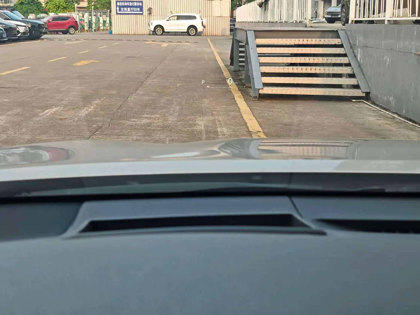 Toyota Camry 2018 — Şəkil 10/18