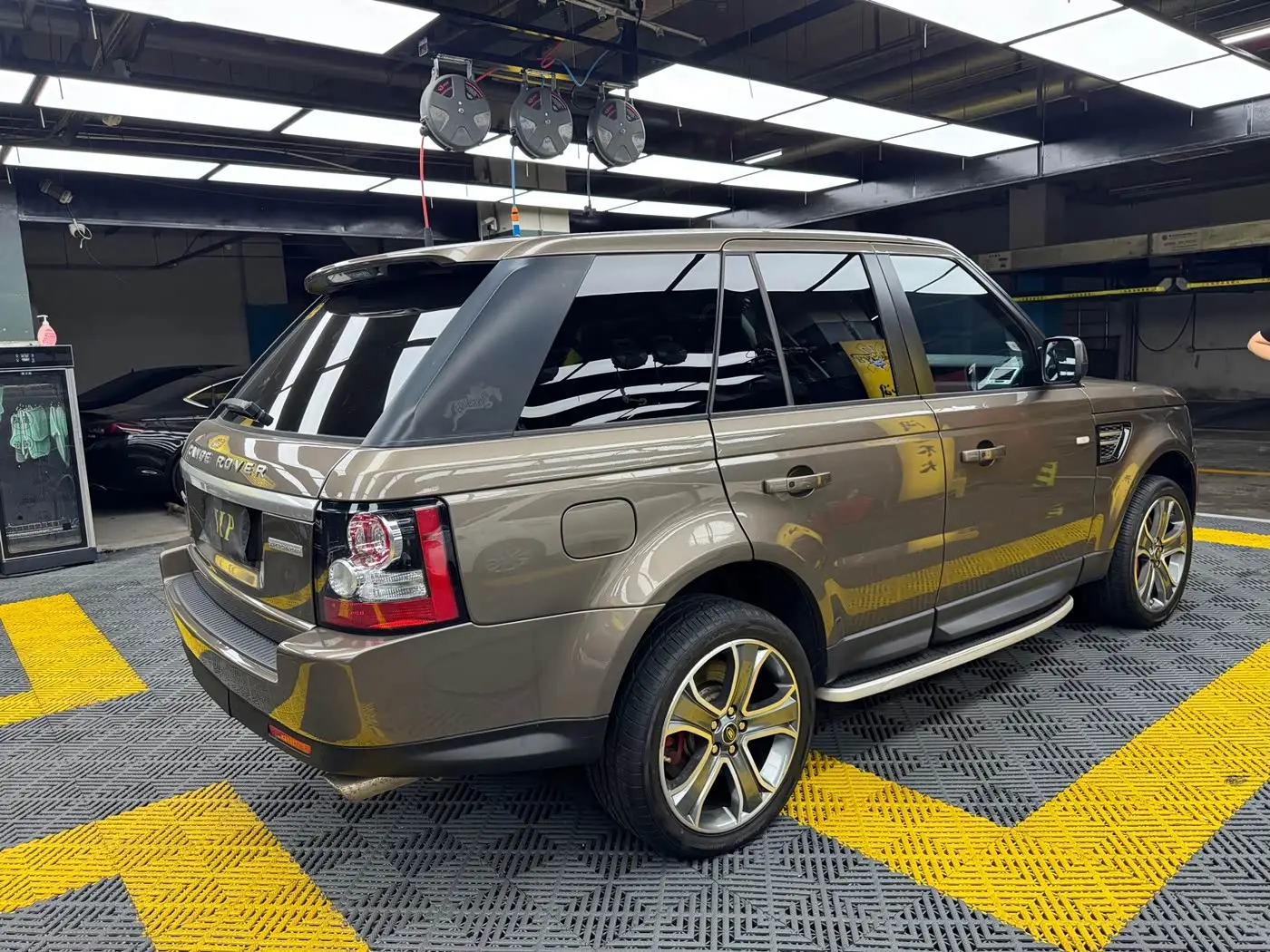 Land Rover Range Rover Sport 2013 — Şəkil 12/15