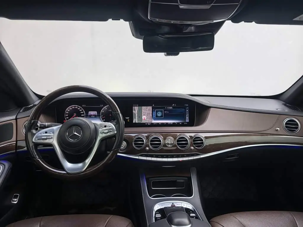 Mercedes-Benz S-Class 2018 — Фото 17/18