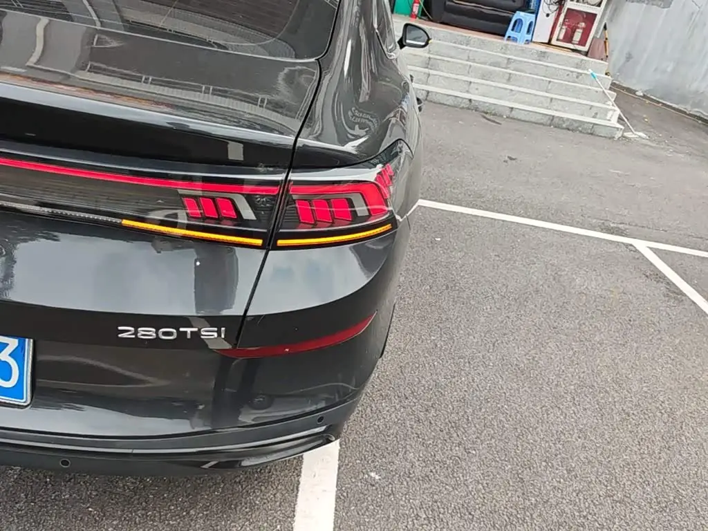 Volkswagen Lamando 2023 — Photo 8/20