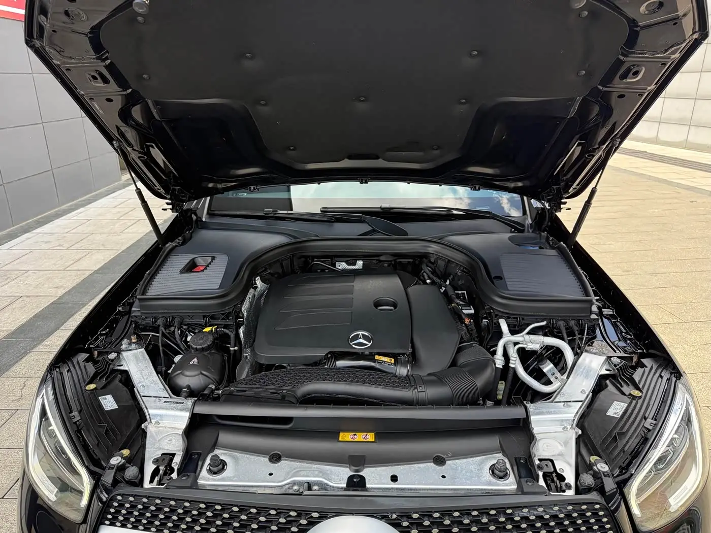 Mercedes-Benz GLC 2020 — Photo 11/20