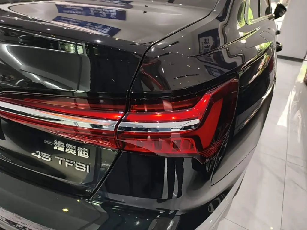 Audi A6L 2026 — Photo 7/19