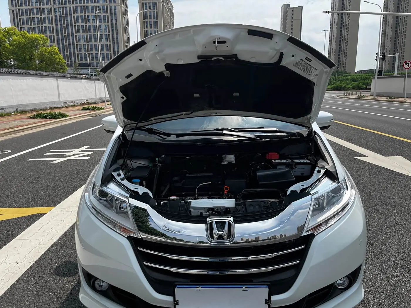 Honda Odyssey 2018 — Şəkil 15/18