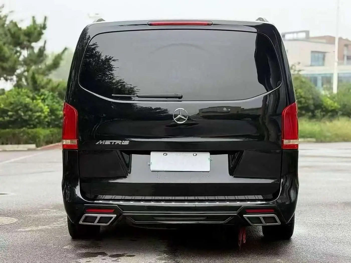 Mercedes-Benz V-Class 2020 — Photo 11/12