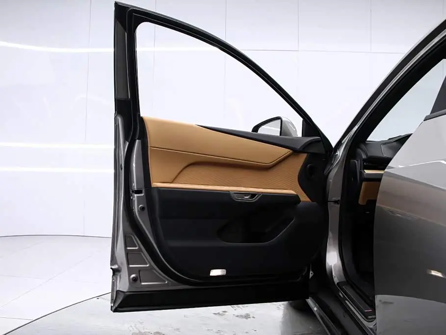 Lexus ES 2026 — Photo 12/17