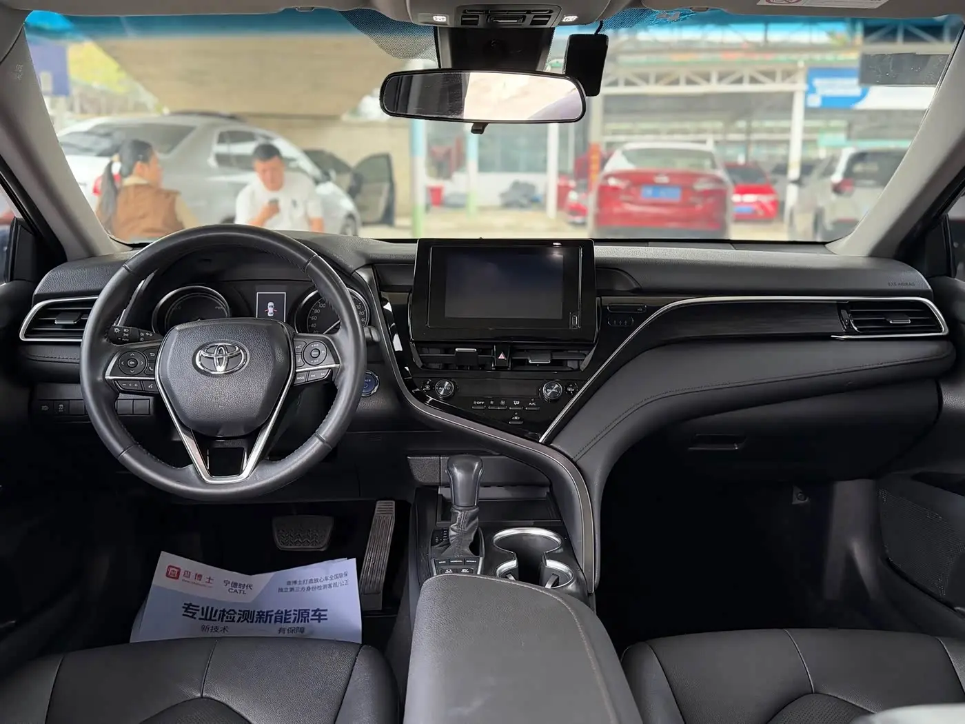 Toyota Camry 2021 — Photo 16/18