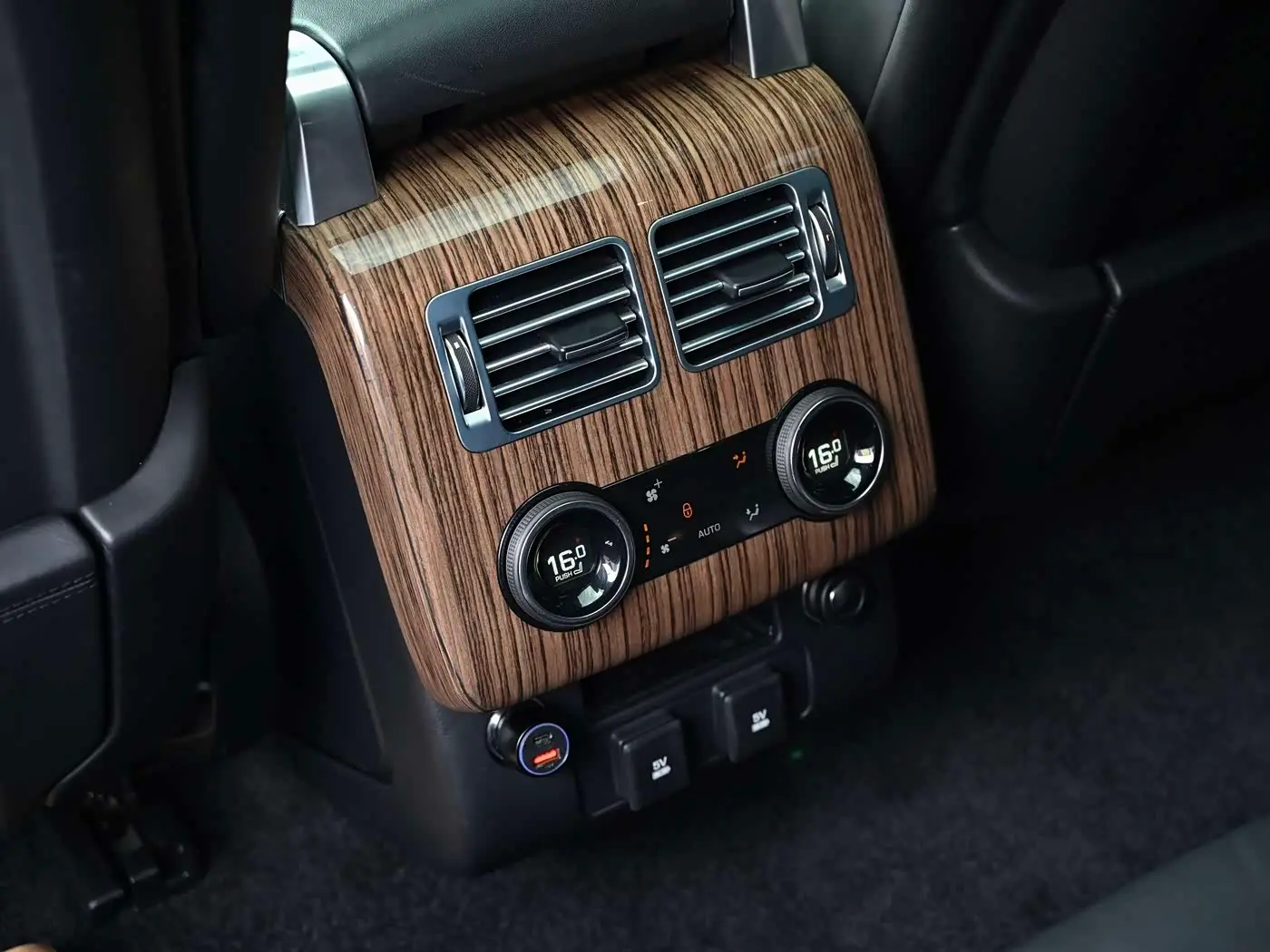 Land Rover Range Rover 2019 — Şəkil 14/20