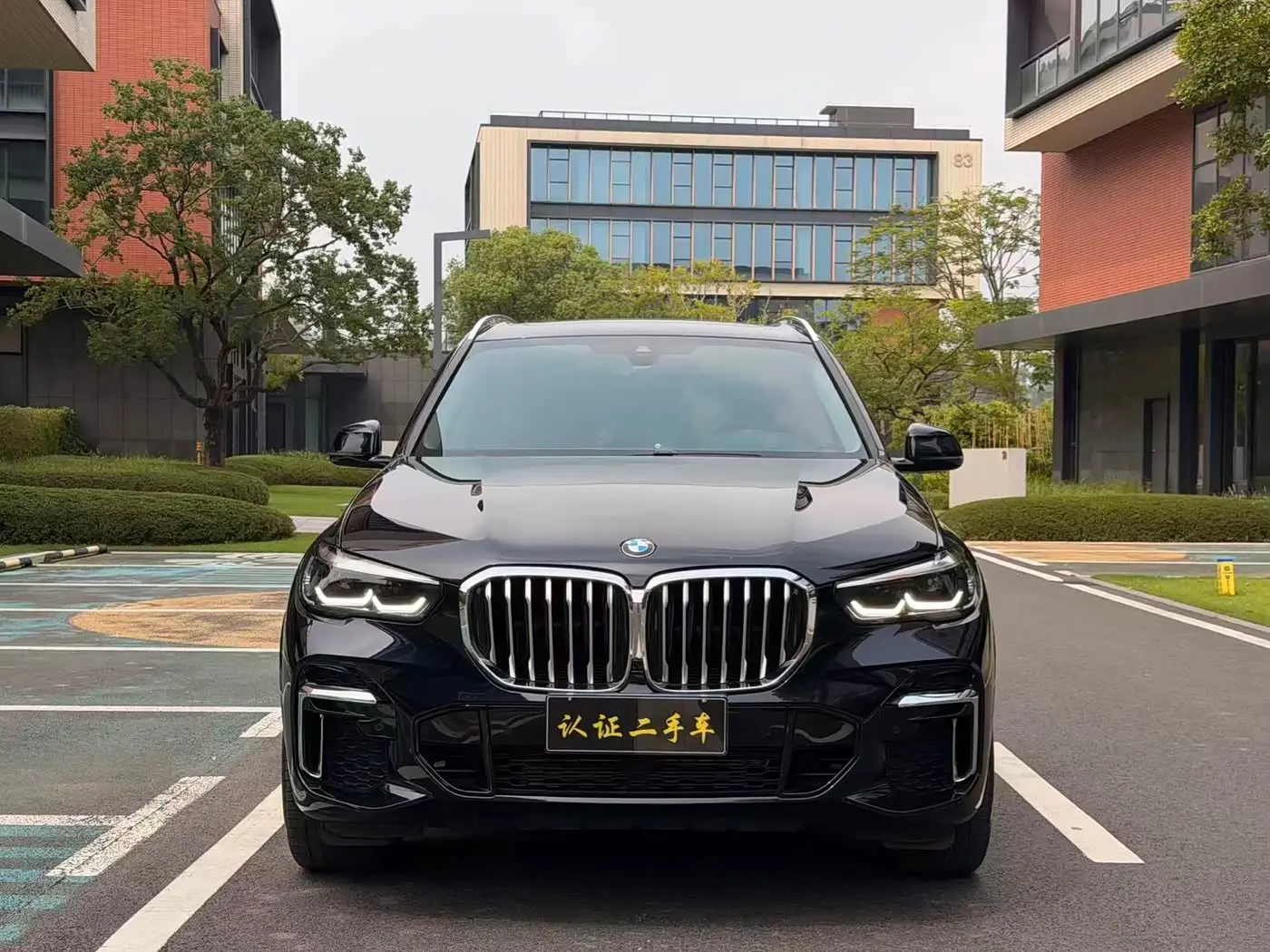 BMW X5 2023 — Фото 2/9