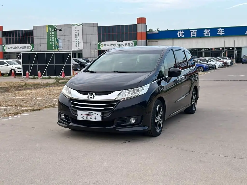 Honda Odyssey 2017 — Photo 1/20