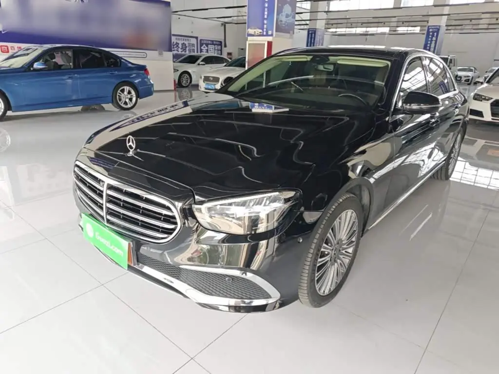 Mercedes-Benz E-Class 2021 — Photo 2/20