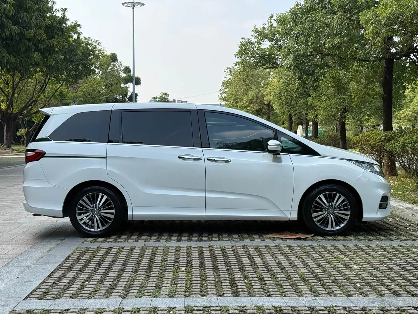 Honda Odyssey 2019 — Photo 17/20