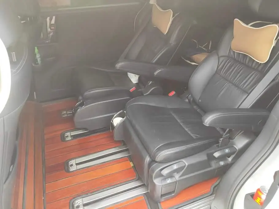 Honda Odyssey 2018 — Şəkil 11/16