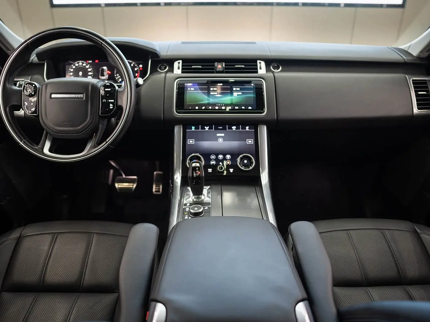 Land Rover Range Rover Sport 2018 — Фото 12/19