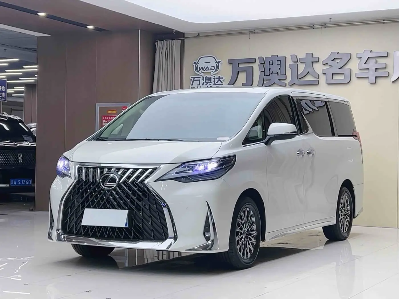 Toyota Alphard 2019 — Şəkil 1/20