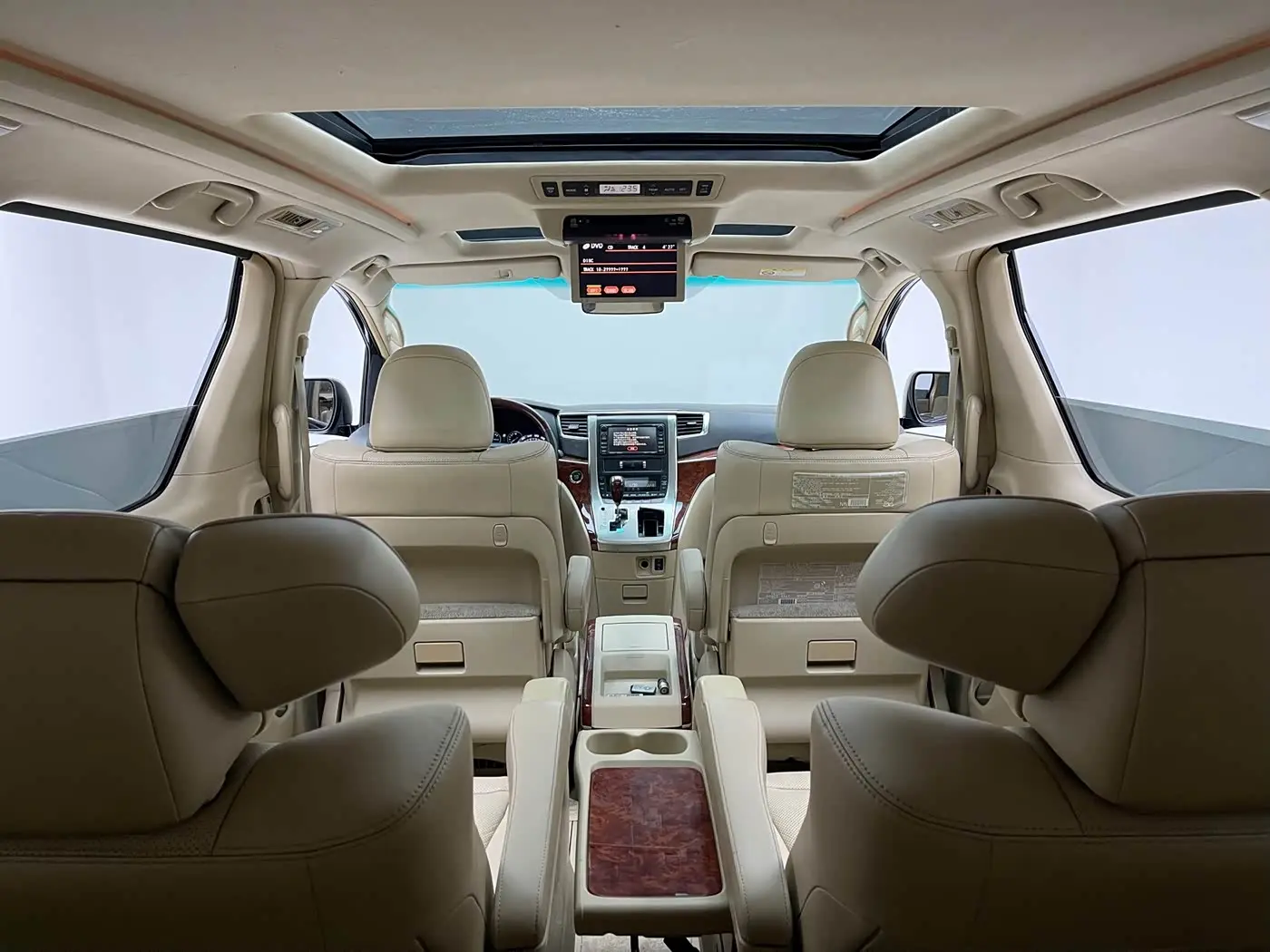 Toyota Alphard 2011 — Photo 10/15