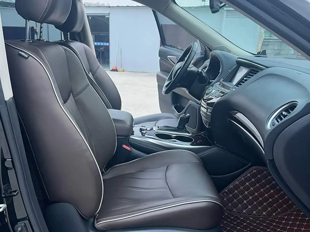 Infiniti QX60 2021 — Photo 2/18