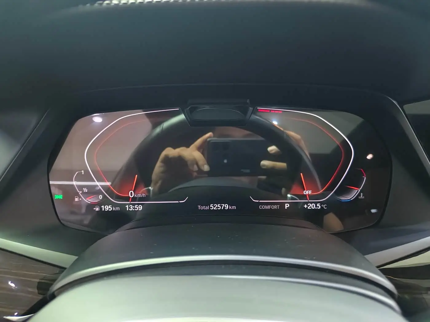 BMW X7 2020 — Photo 17/18