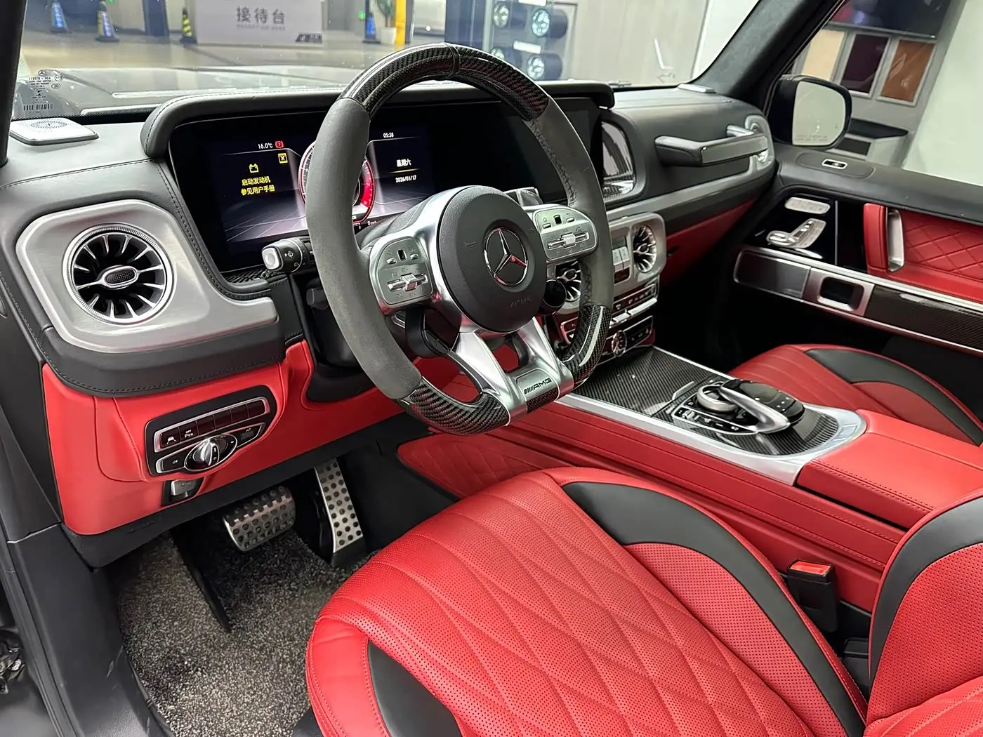 Mercedes-Benz G-Class AMG 2023 — Фото 14/20